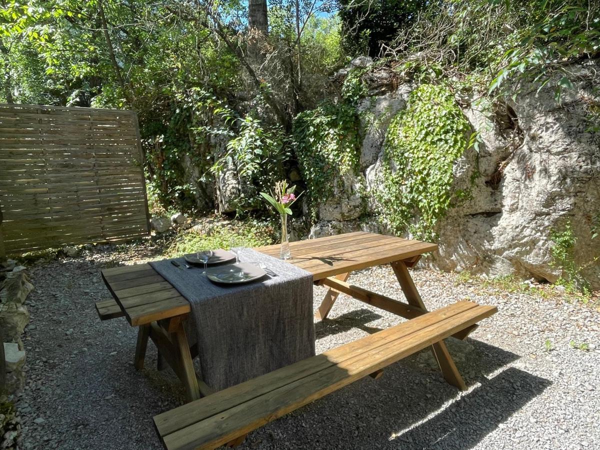 Les Chalets De Labeaume Exterior photo