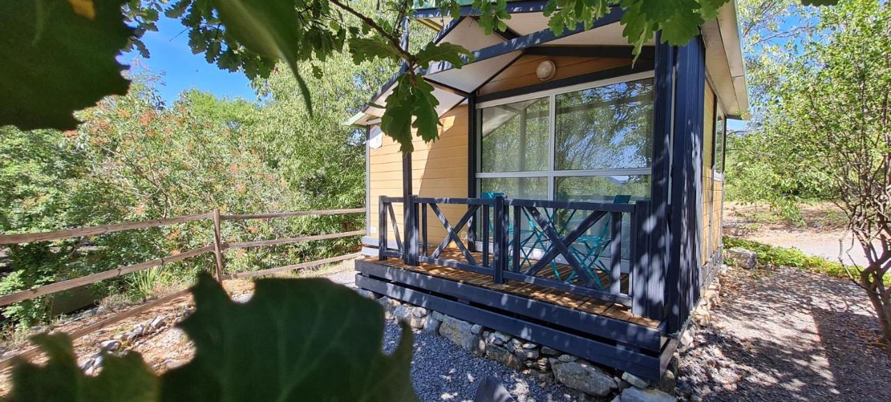 Les Chalets De Labeaume Exterior photo