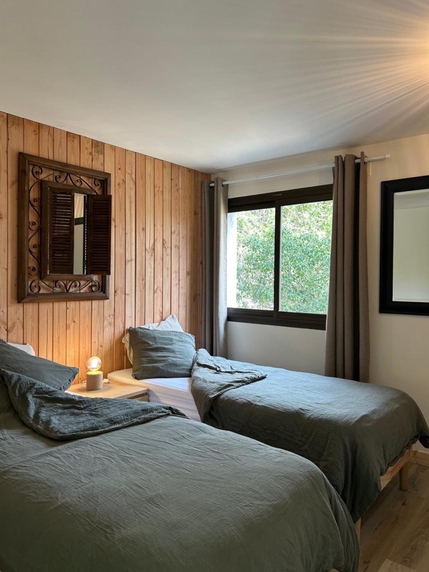 Les Chalets De Labeaume Exterior photo